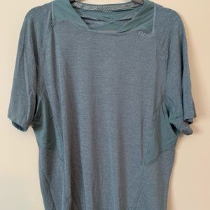 Never worn! Lululemon tee.